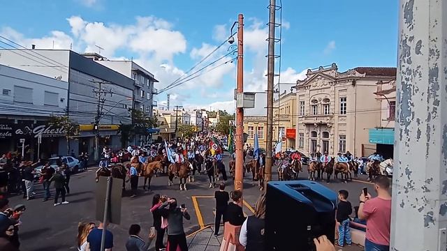 Desfile farroupilha CTG O Fogão Gaúcho Taquara, RS.(3) смотреть онлайн