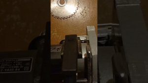 Как заменить диск на советской циркулярной пиле ИЭ-5107 без ступора