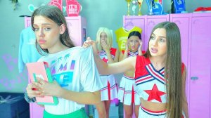 ДИАНА СПОЙМАЛА ШКОЛЬНОГО АДМИНИСТРАТОРА НА ВОРОВСТВЕ!!! ОТНОШЕНИЯ ТАЛИСМАНА КОМАНДЫ ЧЕРЛИДЕРШ