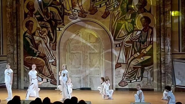 Дети солнца. Непоседы. смотреть онлайн