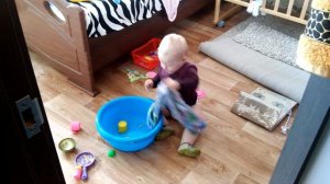 Лучшая отвлекашка для годовалого ребенка.Работает на 100%