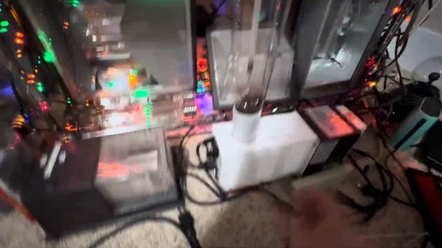 Older Sylvania LumaLux 100W High Pressure Sodium Bulb