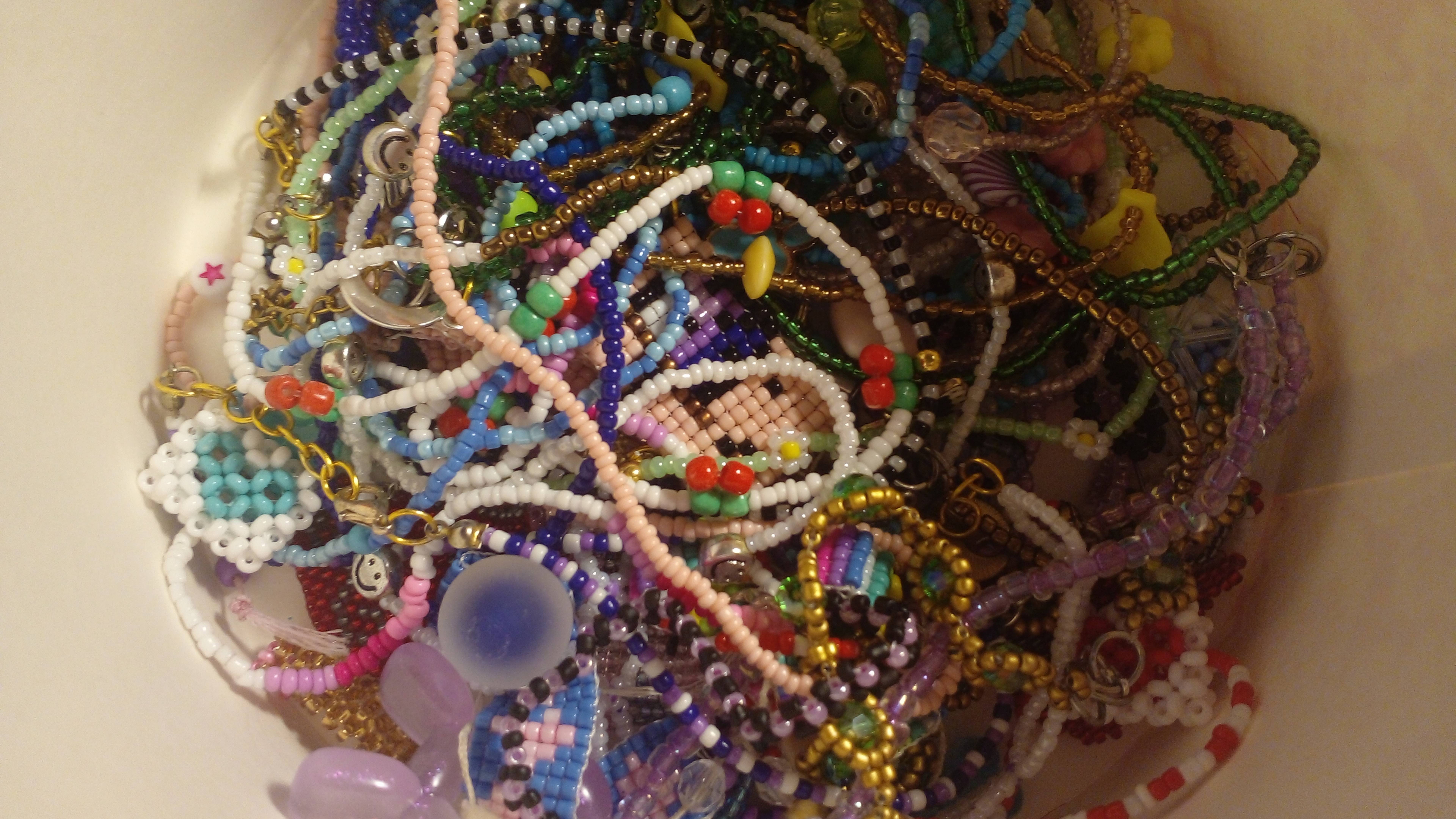 Обзор на все украшения из бисера( живя полной силой) смотреть онлайн