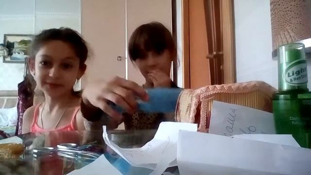 Challenge угадай вкус сладости из закрытыми глазами смотреть онлайн