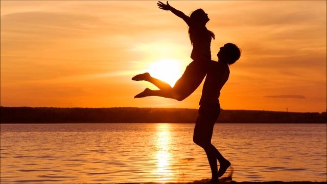 Rudimental - Right Here (Andy C Remix) смотреть онлайн