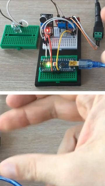 Brighten and Dim light with Arduino and the snap of the finger смотреть онлайн