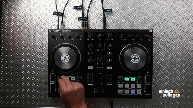 Native Instruments Traktor Kontrol S2 Mk2Test смотреть онлайн
