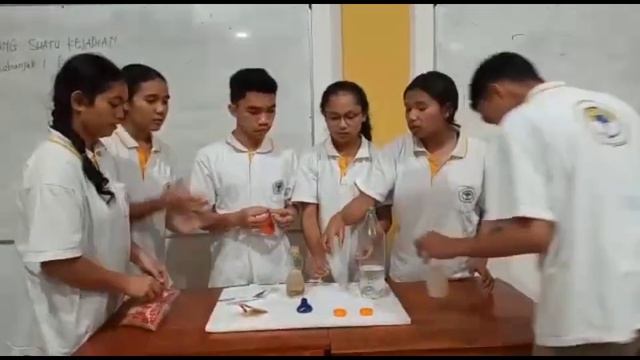 UJIAN KETERAMPILAN FISIKA||Percobaan biomassa dengan gula dan ragi||Energi Alternatif||KELOMPOK 3 смотреть онлайн