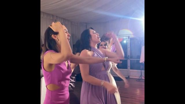 Ведущий Александр Быков