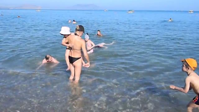 Обезьянка в Судаке смотреть онлайн