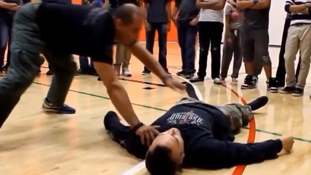 боевые искусства How to Defend your self from an attack смотреть онлайн