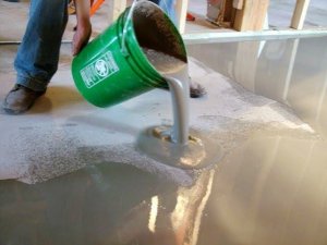 КАК СДЕЛАТЬ САМОНИВЕЛИРУЮЩИЙСЯ НАЛИВНОЙ ПОЛ СВОИМИ РУКАМИ ☝️