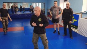 Вход в атаку противника,основанный на безусловном рефлексе. В.Н.Крючков