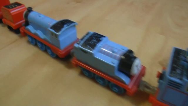 Самый длинный игрушечный поезд - для детей смотреть онлайн