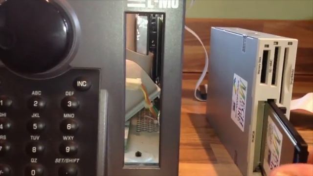 Compact Flash Installation in EMU Ultra Sampler смотреть онлайн
