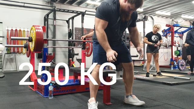 Bench Press 250 kg / 550 lbs attempt смотреть онлайн