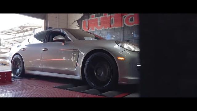 VR Tuned Equipped 2011 Porsche Panamera 4S смотреть онлайн