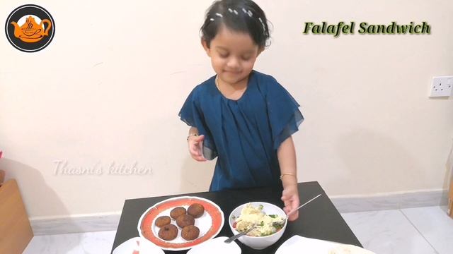 Falafel Sandwich | Middle Eastern Street Food | Falafel Sandwich with Hummus | Pita Bread Sandwich смотреть онлайн