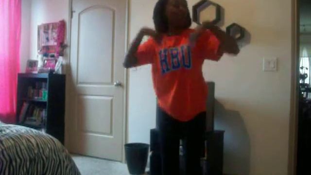 Over and Over by Trin-I-Tee 5:7 Praise Dance смотреть онлайн