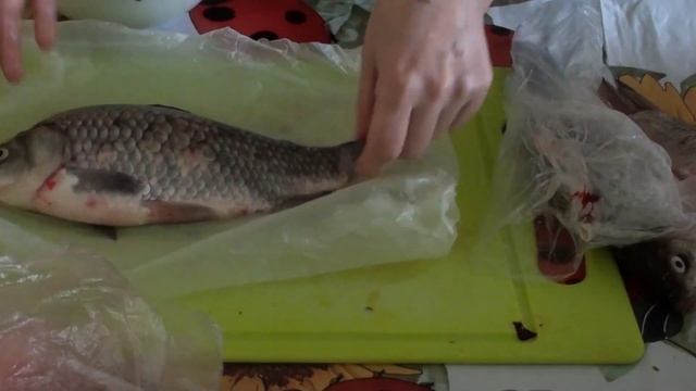 Жаренные карасики смотреть онлайн