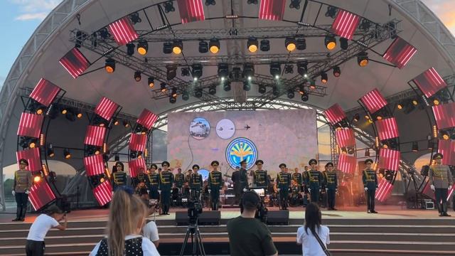 Silk way😍Дефиле-Рота Почетного караула Национальная Гвардия Республика Казахстан🇰🇿 смотреть онлайн
