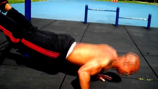 Abs Workout Using TRX - How To Get A 6 six Pack Fast (Big Brandon Carter) смотреть онлайн