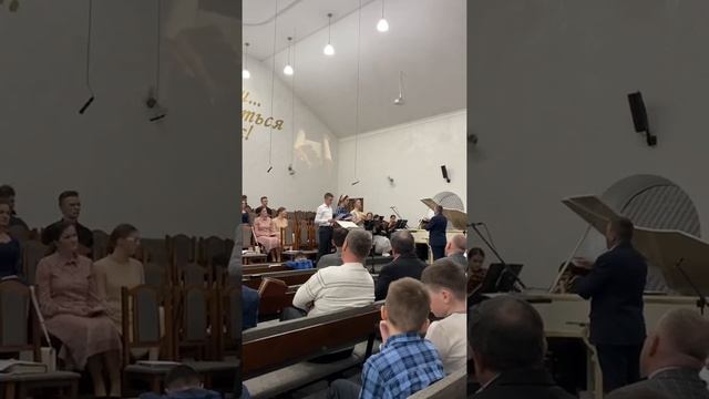 Ось небесна блакить всміхається…Улибается небо синее…#пасха2022 #скрипічнийансамбль смотреть онлайн