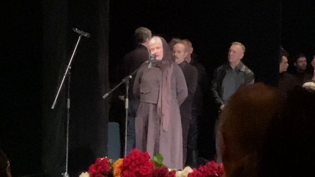 ДО СЛЁЗ … ВДОВА АЛЕКСЕЯ ВЕСЁЛКИНА НА ПРОЩАНИИ ДЕЛИТСЯ ВОСПОМИНАНИЯМИ О ЖИЗНИ С АКТЁРОМ | РАМТ