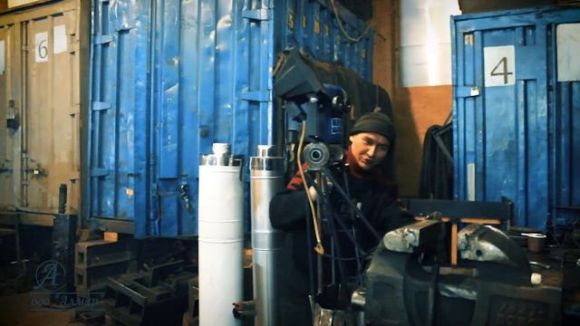 Живая сталь.Версия компании Алмар.