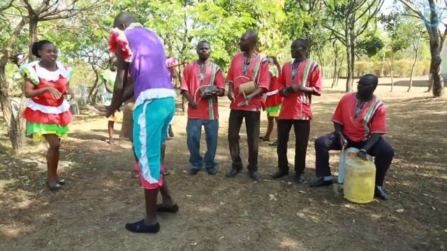 Bungoma Roots Band - 'Chapa Llale' смотреть онлайн