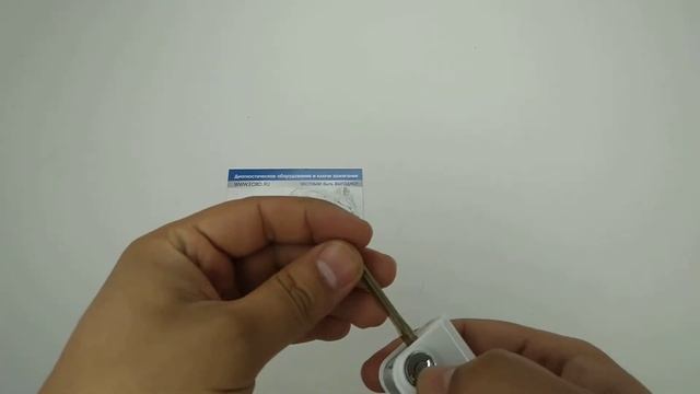 Ключ выкидной Toyota 2 кнопки белый глянец смотреть онлайн