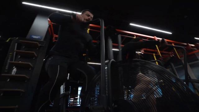 Кросфіт у спортклубі Geliar Gym смотреть онлайн