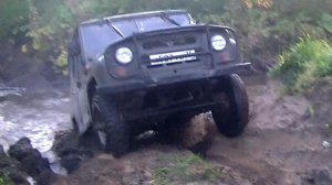 Кидало-приёмка.Штурмую речку с ТОННОЙ металла на "борту"!