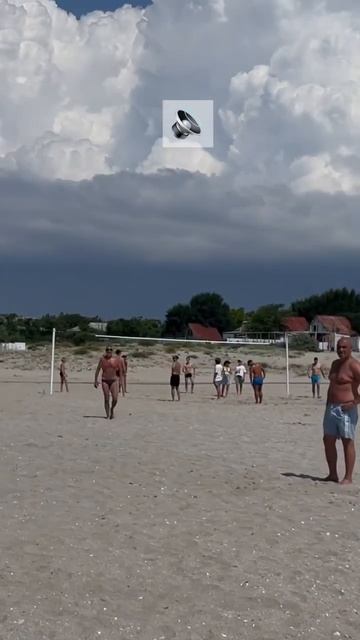 А вам нравятся такие звуки? 😃 Что выбираете? 🍤🍢🌯🫔🍕 #крым2022 #поповка смотреть онлайн