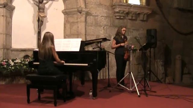 R. Areal & M. Domínguez: Hope song (violin & piano) смотреть онлайн