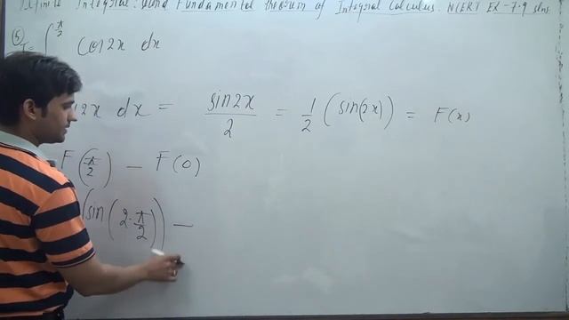 Evaluate the definite integral from limit 0 to π/2 cos 2x dx смотреть онлайн