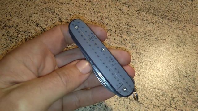 Victorinox Compact с анодированными титановыми плашками. смотреть онлайн