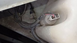 Замена бачка омывателя