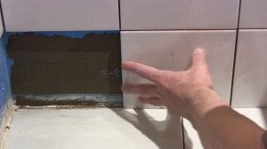 Укладка плитки на полу в душевой. Как правильно сделать чтобы поддон не потек