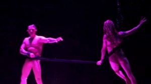 «ПОГРУЖАЯСЬ В ЛЮБОВЬ». Воздушные ремни:
"Королевский цирк" Гии Эрадзе