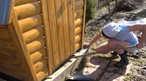 6 соток в середине апреля 2021 года. Хроника. Изолирую венец туалета от фундамента.