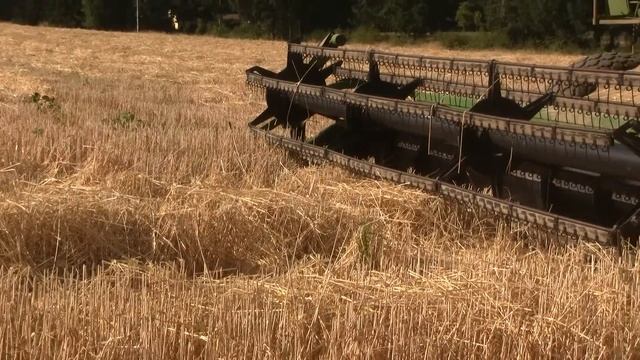 Harvested Field. Убранное поле (747sp) смотреть онлайн