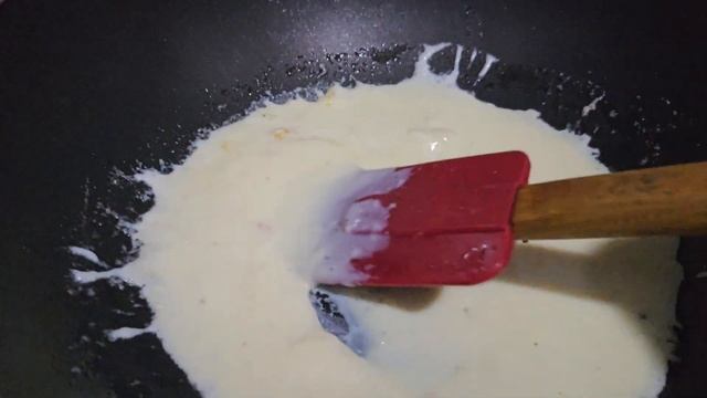 Homemade Mithai Without Milk | مہنگی مٹھائی چھوڑو بنا دودھ کے گھر میں مٹھائی بناو @meridunya9700 смотреть онлайн