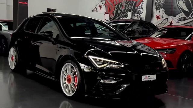 SEAT Leon 2.0 TSI 290 Cupra смотреть онлайн