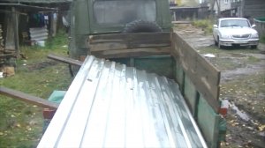 Гараж из металлолома. Крыша!