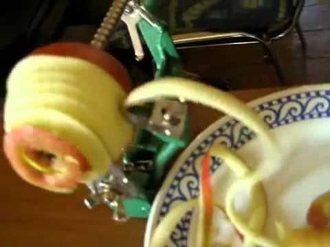 Яблокорезка Apple Peeler с винтом смотреть онлайн