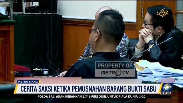 Saksi Kasus Teddy Minahasa Sebut Pemusnahan Barang Bukti di Mapolres Bukit Tinggi смотреть онлайн