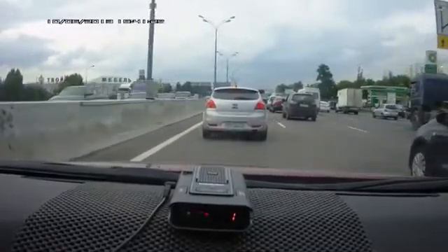 Тест Inspector RD X3 Iota против Стрелки смотреть онлайн