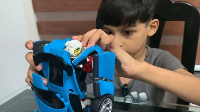 Review of tobot y evolution | #review #toboty evolution | #robot #car #robotcar #birthdaygift смотреть онлайн