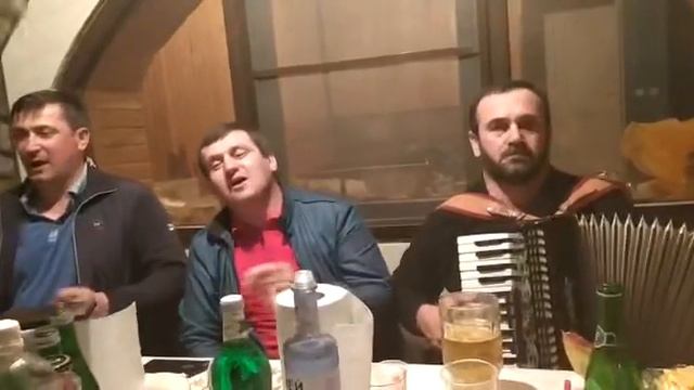 Руслан Ургани в кругу друзей !!! смотреть онлайн